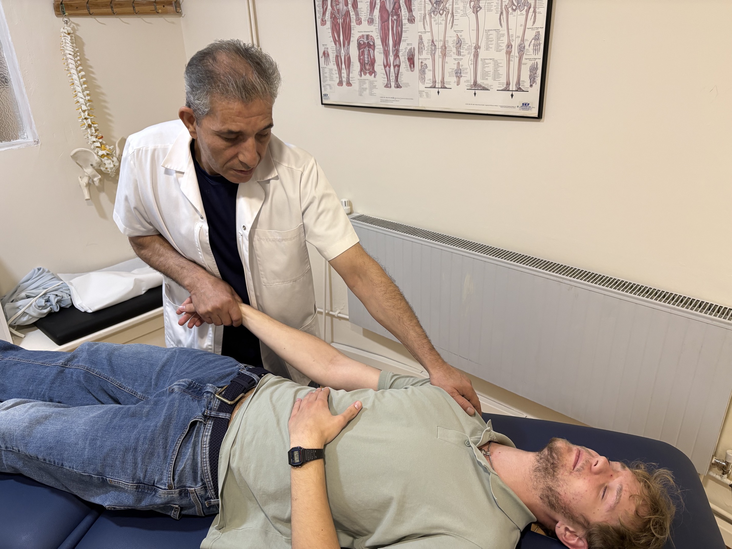 Shoulder physiotherapy treatment